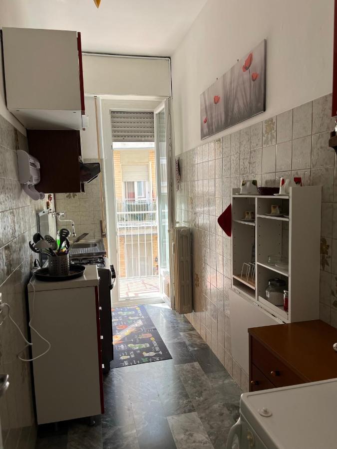 Apartamento Bilocale Roggia Scagna 7 Milán Exterior foto