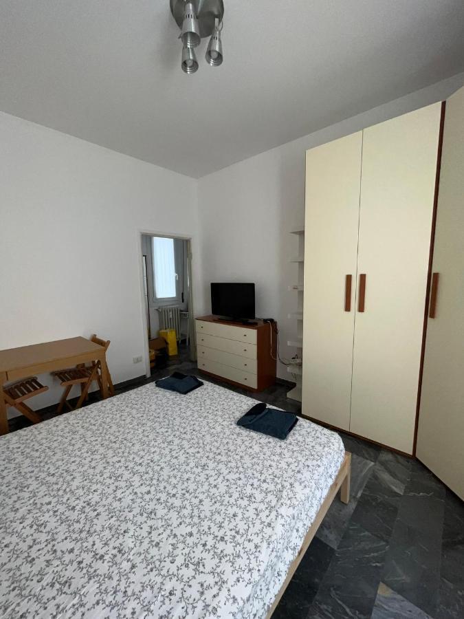 Apartamento Bilocale Roggia Scagna 7 Milán Exterior foto